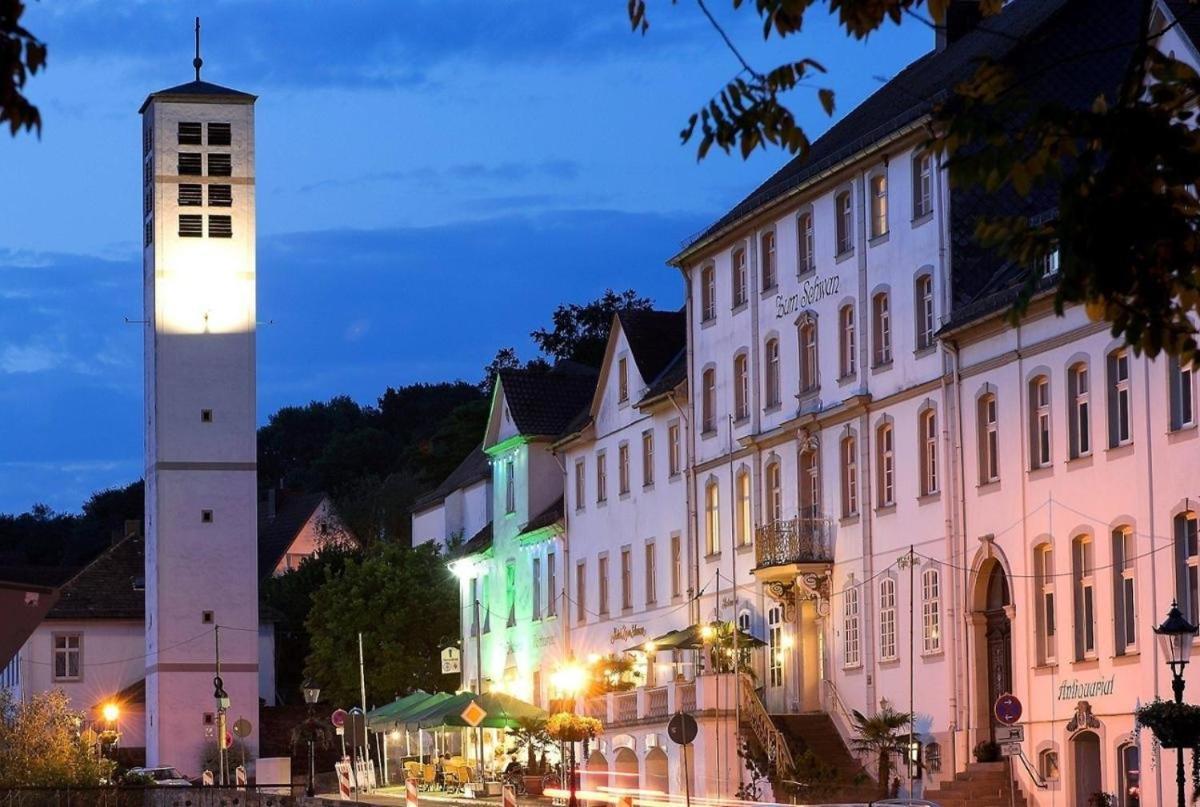 Historisches Hotel Zum Schwan 바트카를스하펜 외부 사진